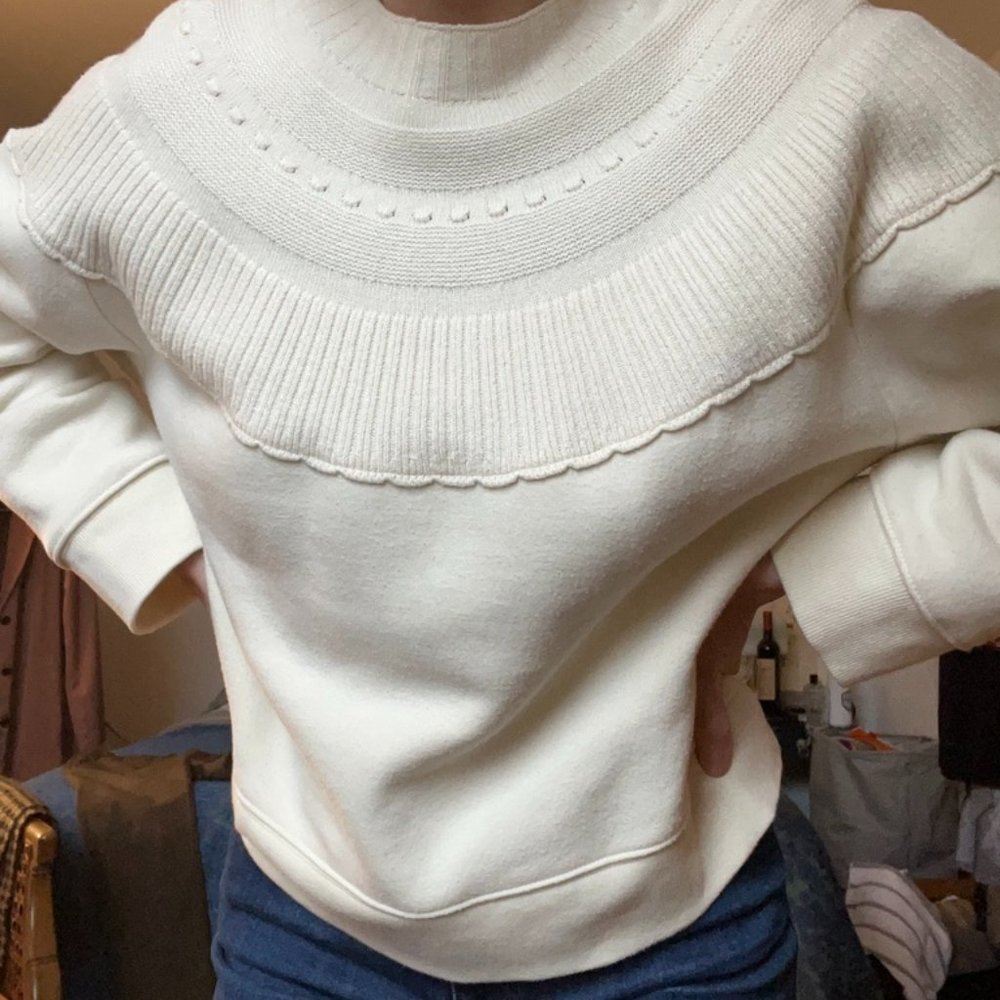 Zara Cream Ribbed Knit Sweater – Textured Collar, Minimalist Pullover (Size S)